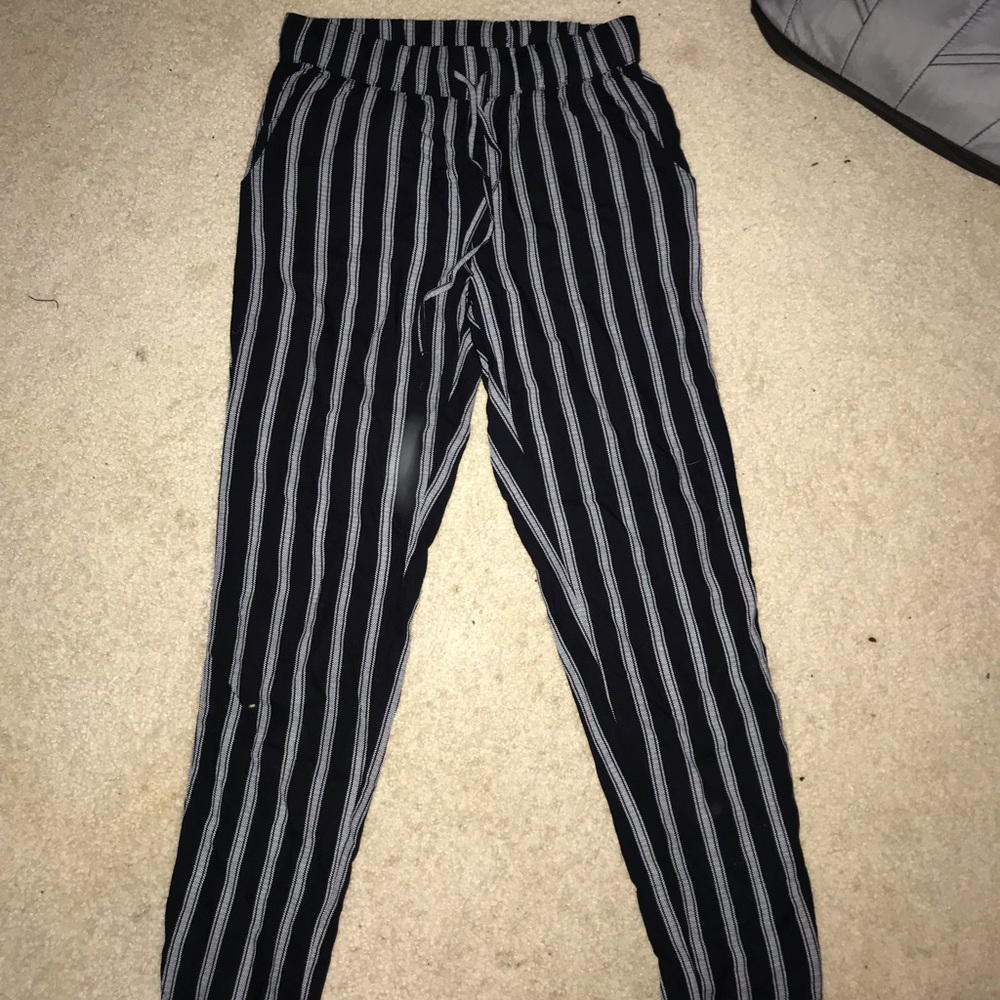 American Eagle Striped Pants